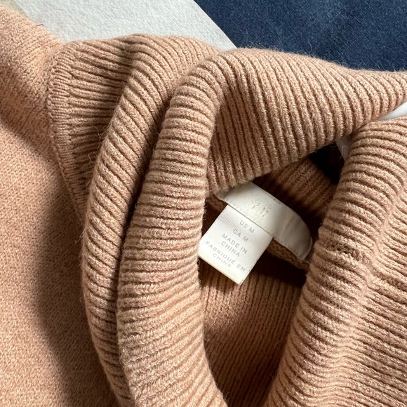 H&M Sweater Dress - Picture 6 of 10